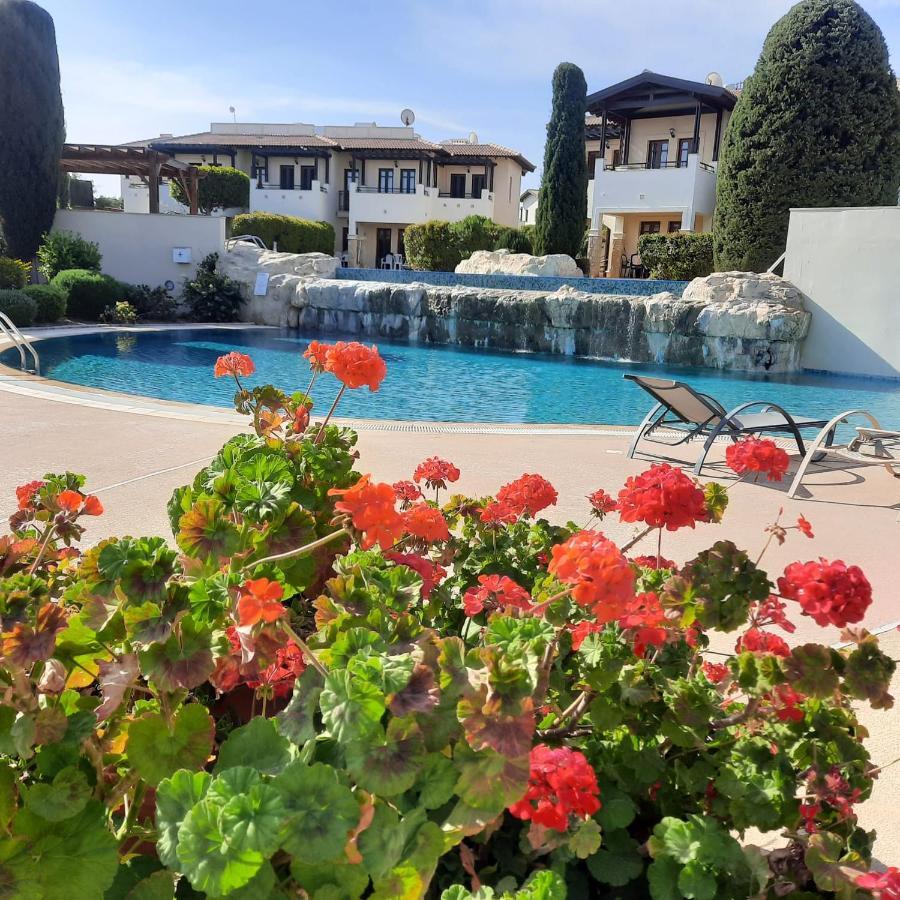 Helios Heights Spirits, Aphrodite Hills Golf Resort كوكليا المظهر الخارجي الصورة